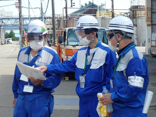 安全巡視をする野田社長